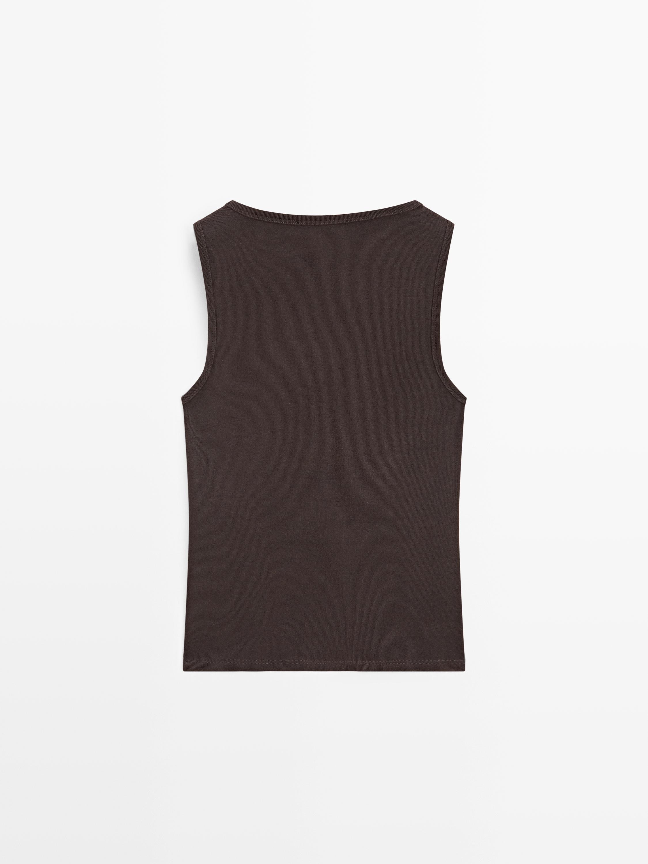 Sleeveless top with square neckline